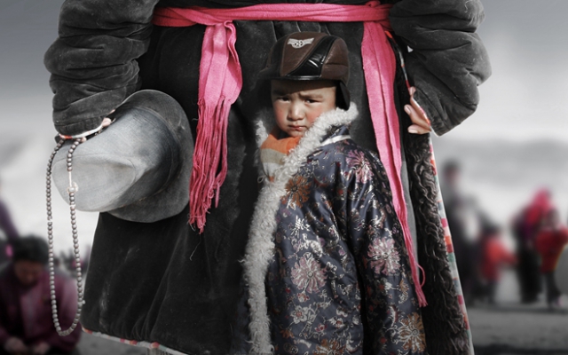 《藏袍》  第十三届中国国际影展金牌    彭学平